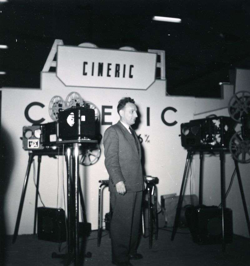 Le stand Cinéric au Salon Photo et Cinéma 1951