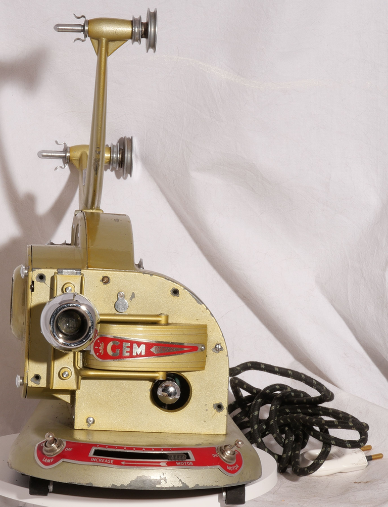 Projecteur Pathescope GEM