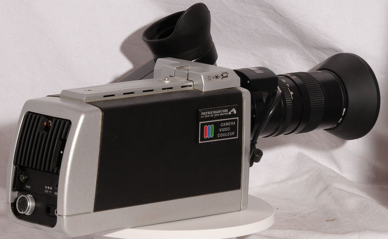 Pathé-Marconi Caméra vidéo couleur KC V1