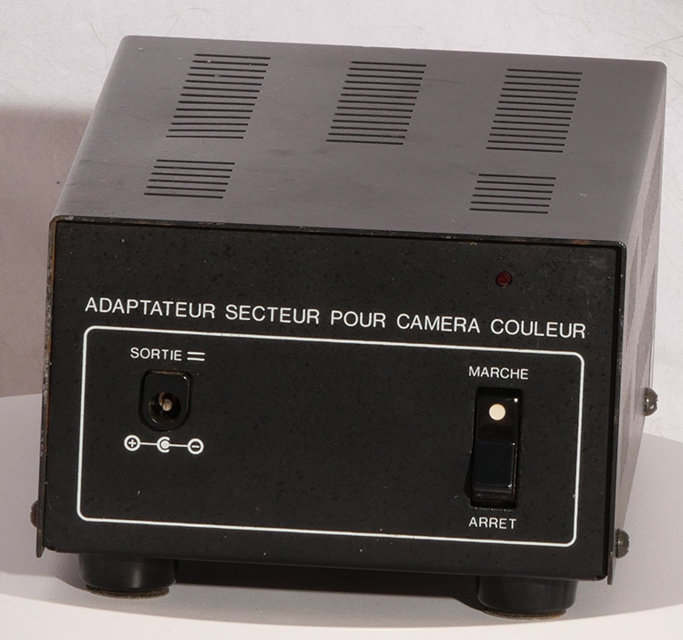 Pathé-Marconi Alimentation électrique de la Caméra vidéo couleur KC V1