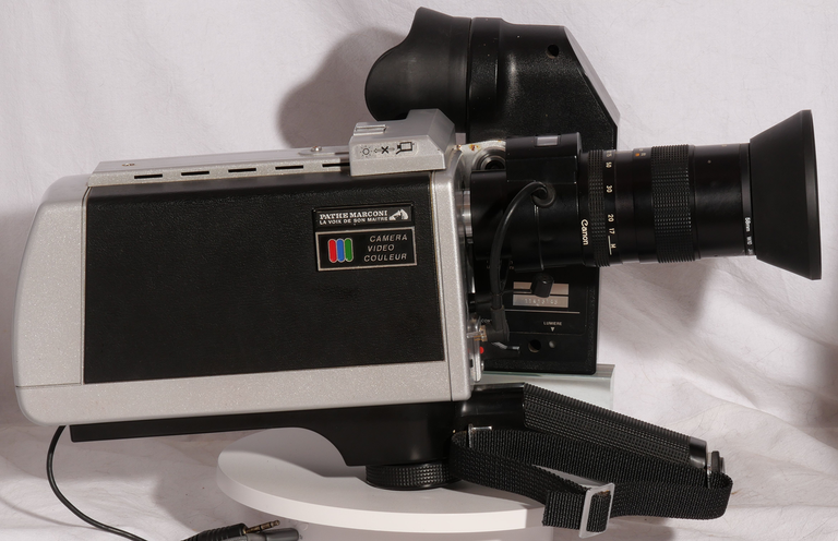 Pathé-Marconi Caméra vidéo couleur KC V1