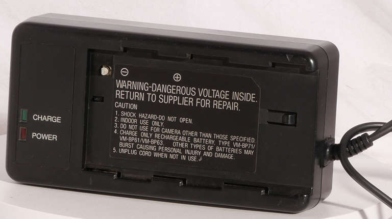 Chargeur du Caméscope VM 33005