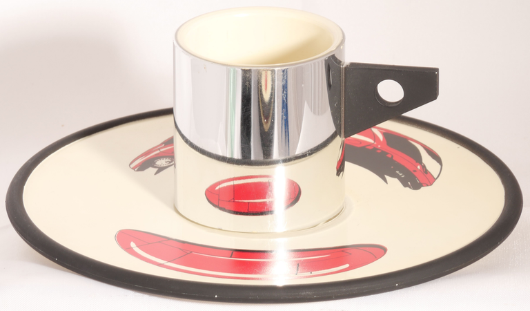 Artotem - Anamorphoses sur tasses à café Narcisse