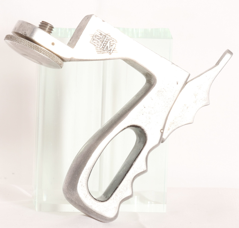 E.T.M. Poignée pour caméra