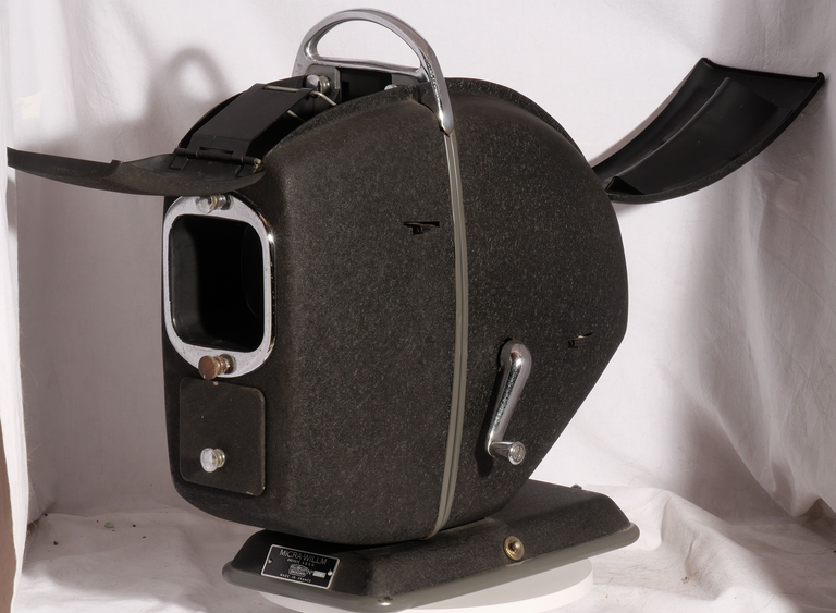 Bronzavia Projecteur de diapositives Micra-Willm ouvert