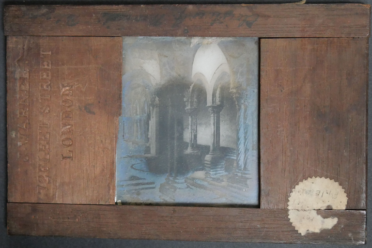 J. Warner - Cloître