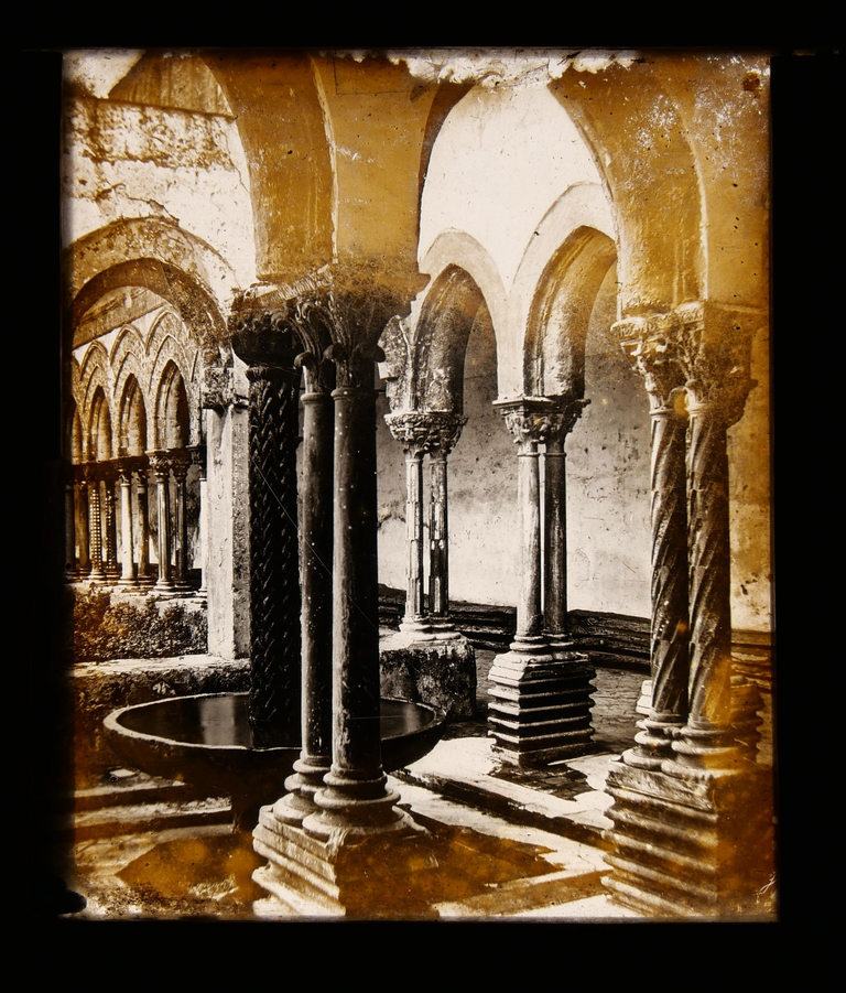 J. Warner - Cloître