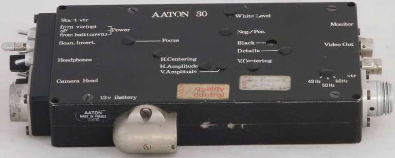 Aaton Paluche : boîtier de commande AATON 30