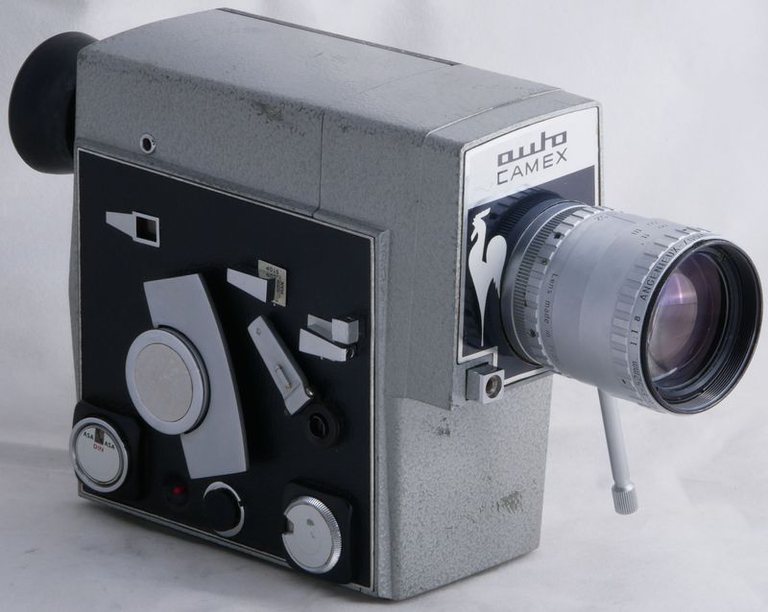 Caméra Pathé Auto Camex grise avec zoom Angénieux