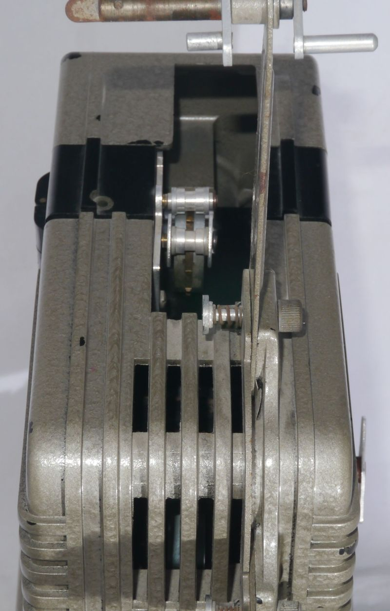 Projecteur Fex 9,5 second modèle variante 3, entrée du film 