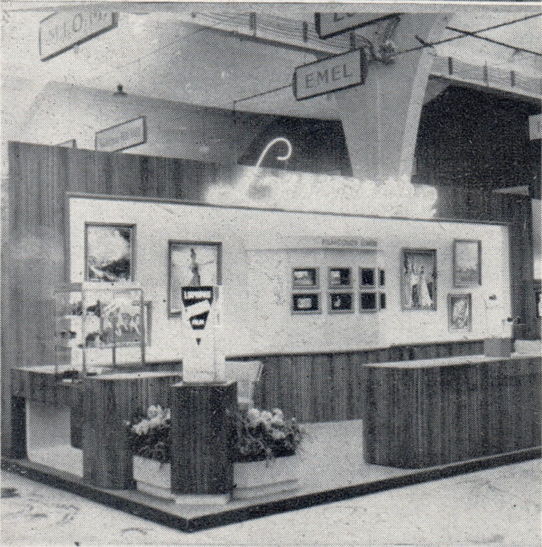 Emel - Salon Photo 1948