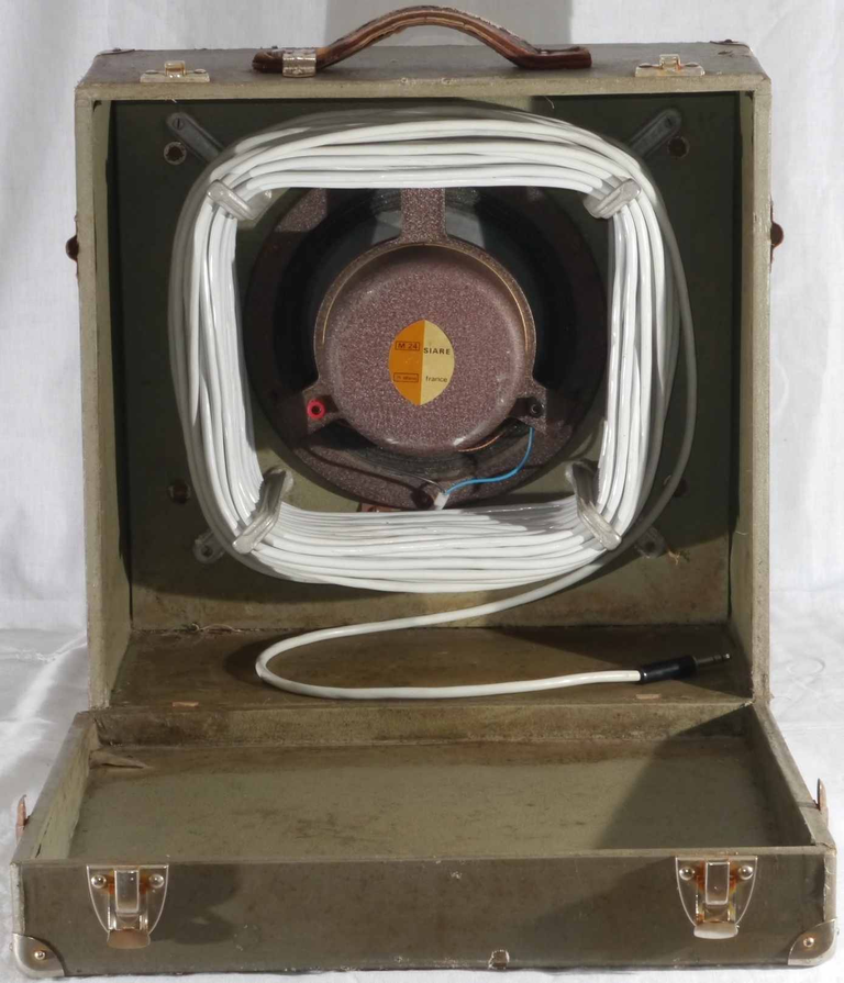 Projecteur Buisse et Bottazzi type 9, le haut-parleur