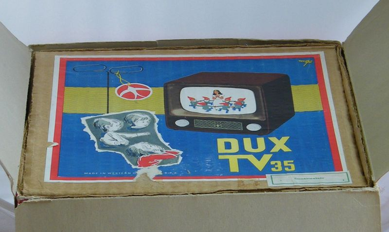 Dux TV 35, sur-boîte