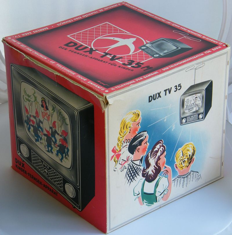 Dux TV 35, boîte d'origine