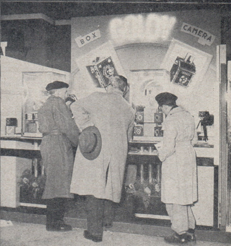Goldy - au Salon Photo - 1949