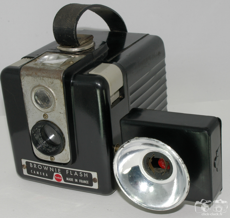 Marchand ORLUX - Flash rigide monté sur un Kodak Brownie Flash