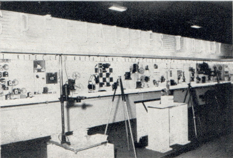 Tiranty - Salon photo 1952
