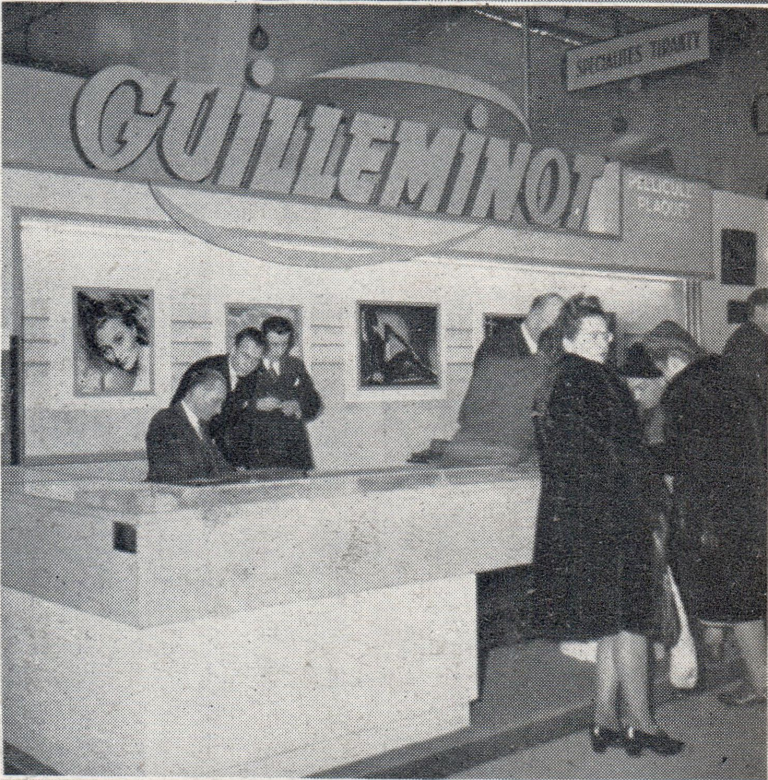 Guilleminot - au Salon Photo - 1948