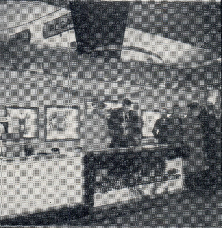 Guilleminot - au Salon Photo - 1950