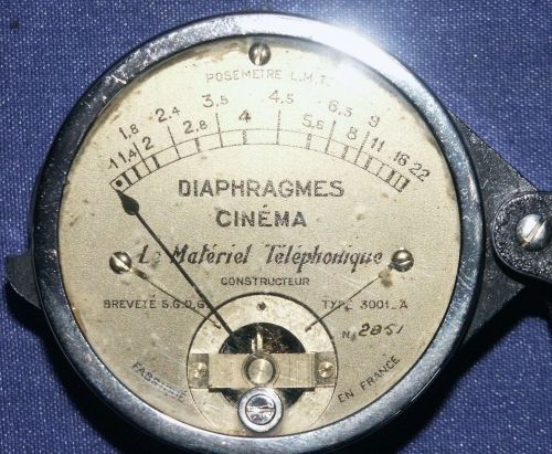 L.M.T. Le Matériel Téléphonique - Posemètre Type 3001-A diaphragmes 1 à 12- cadran de mesure