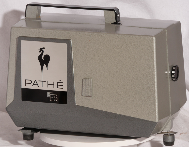 Projecteur Pathé 8/S8 fermé