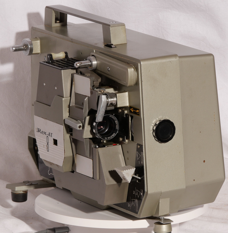 Projecteur Pathé Rex-AT 8