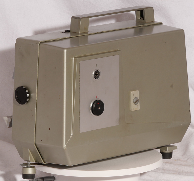 Projecteur Pathé Rex-AT 8