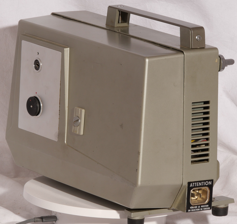 Projecteur Pathé Rex-AT 8