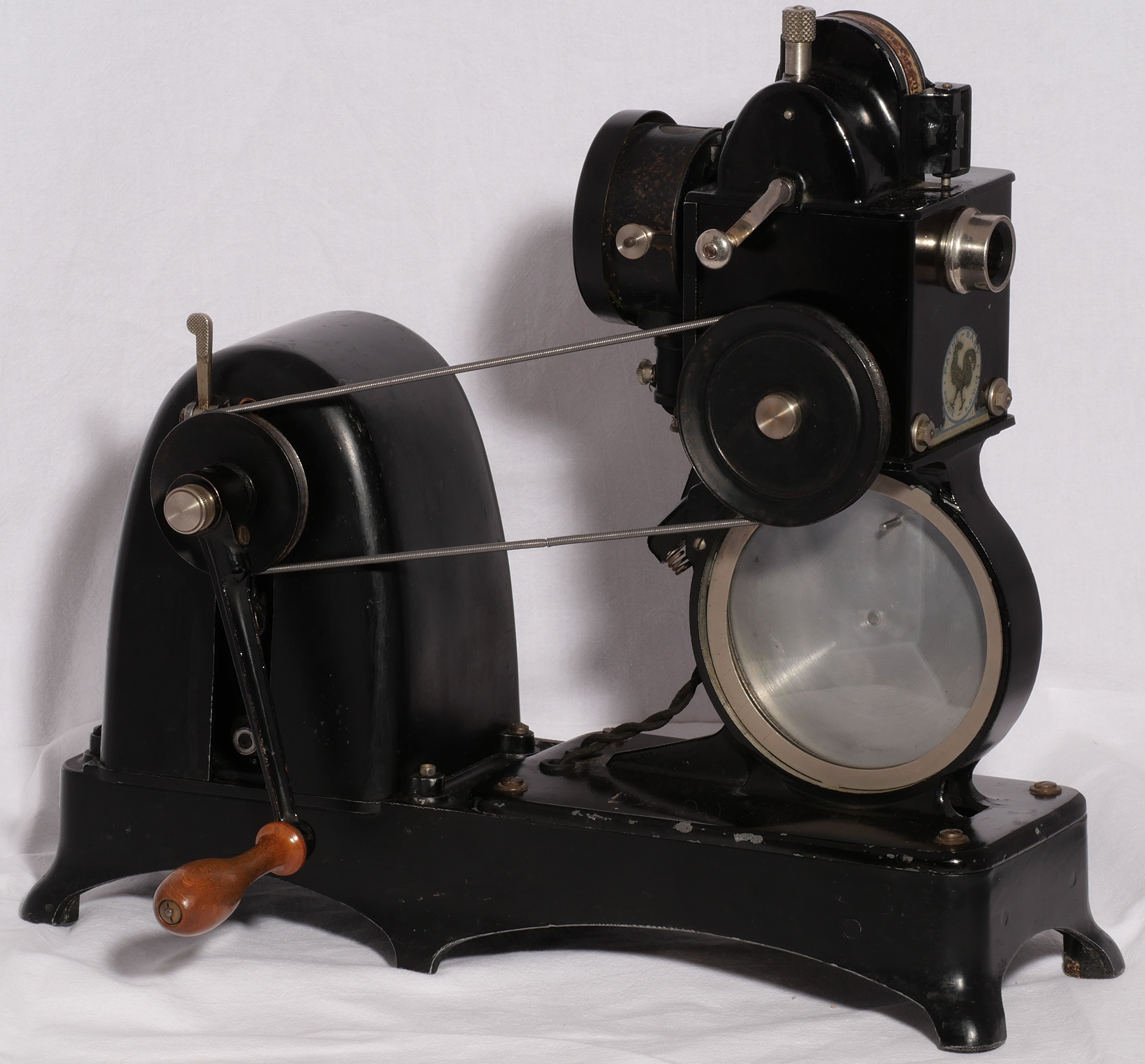 Projecteur Pathé-Baby missionnaire