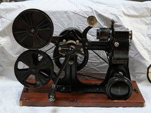 Projecteur Pathé-Kok modèle A